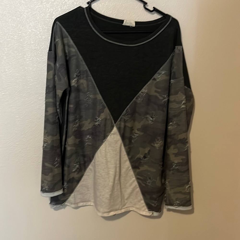 Camo color blocked, and distressed size large.